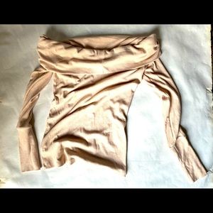 Off the shoulders Bohme Sweater Size Small